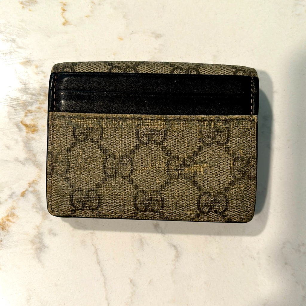 Authentic Gucci Wallet Vintage